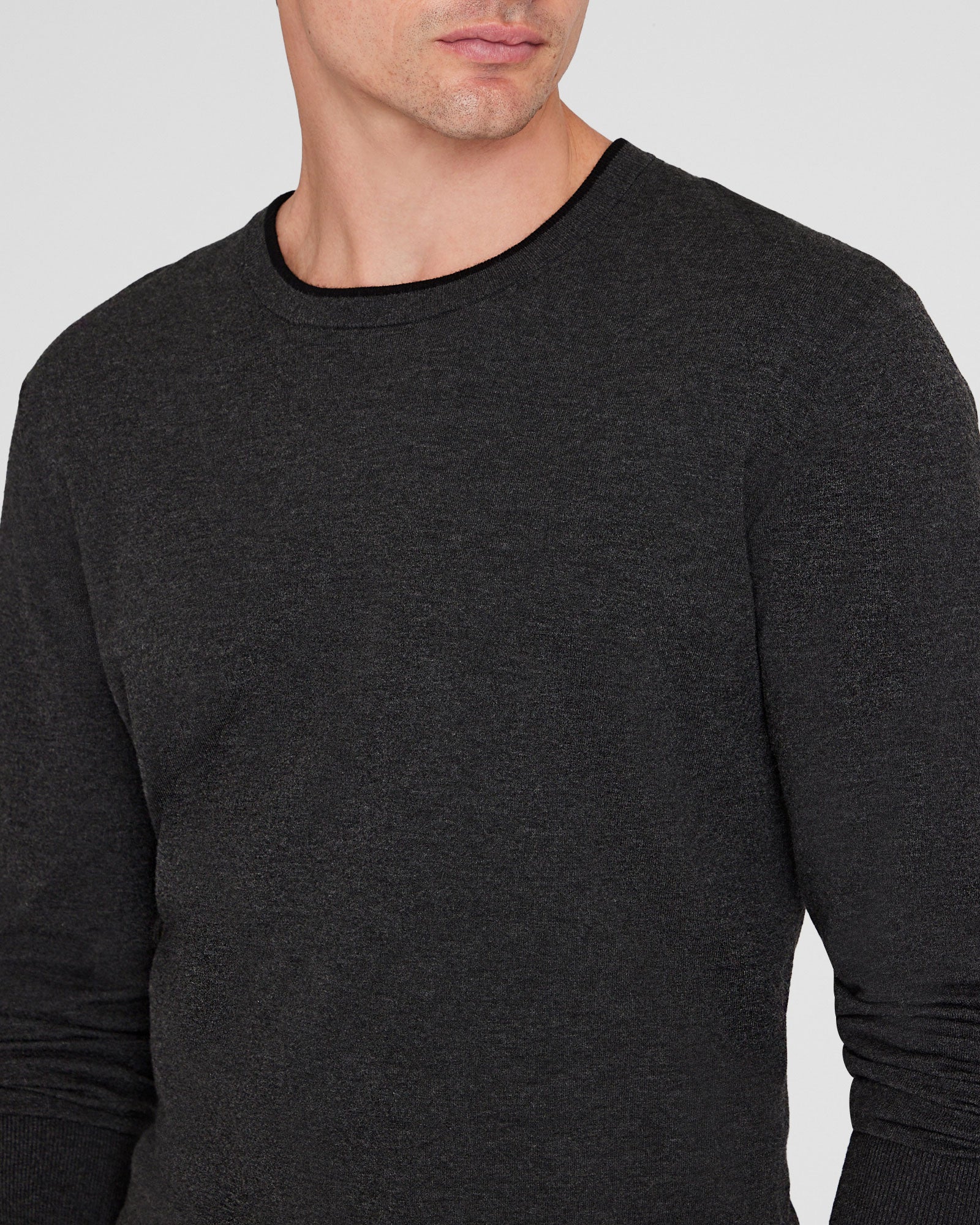 CLUB MONACO - Long-Sleeve Tech Crewneck - Dark Charcoal