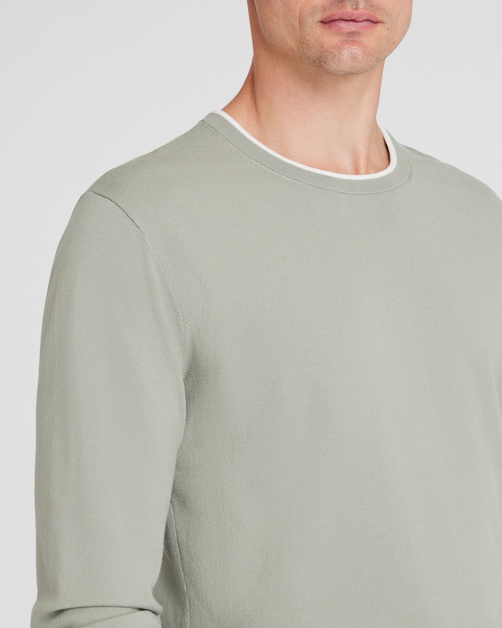 CLUB MONACO - T-shirt technique à manches longues et col rond - Sage