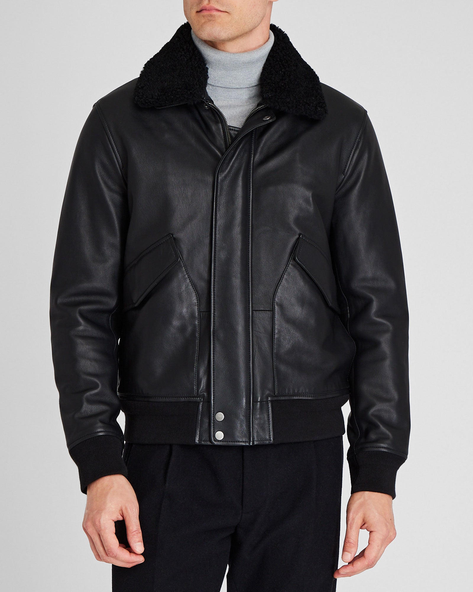 CLUB MONACO - Blouson aviateur en cuir matelassé - Noir
