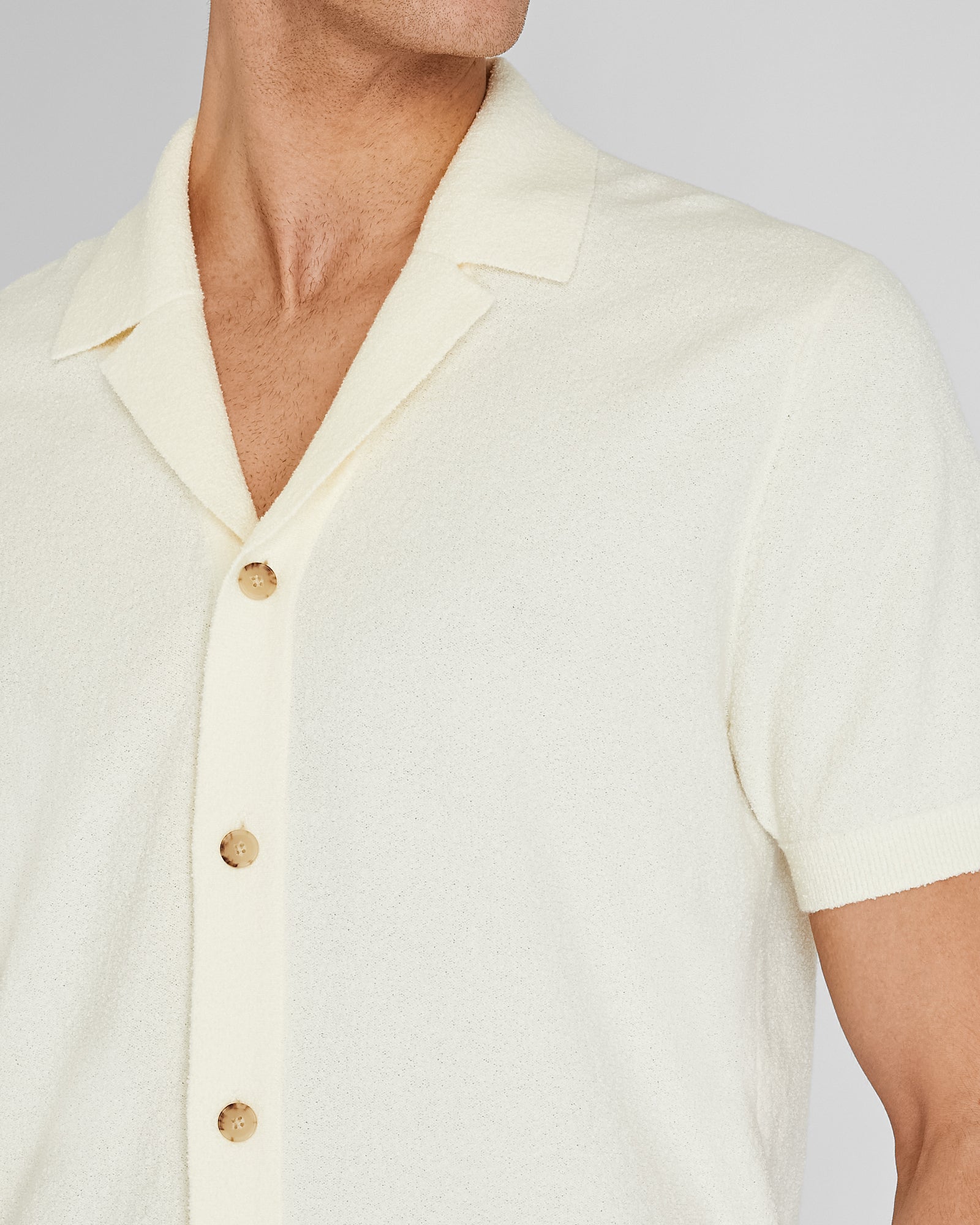 CLUB MONACO - Chandail en tricot bouclé à col camp et manches courtes - Crème