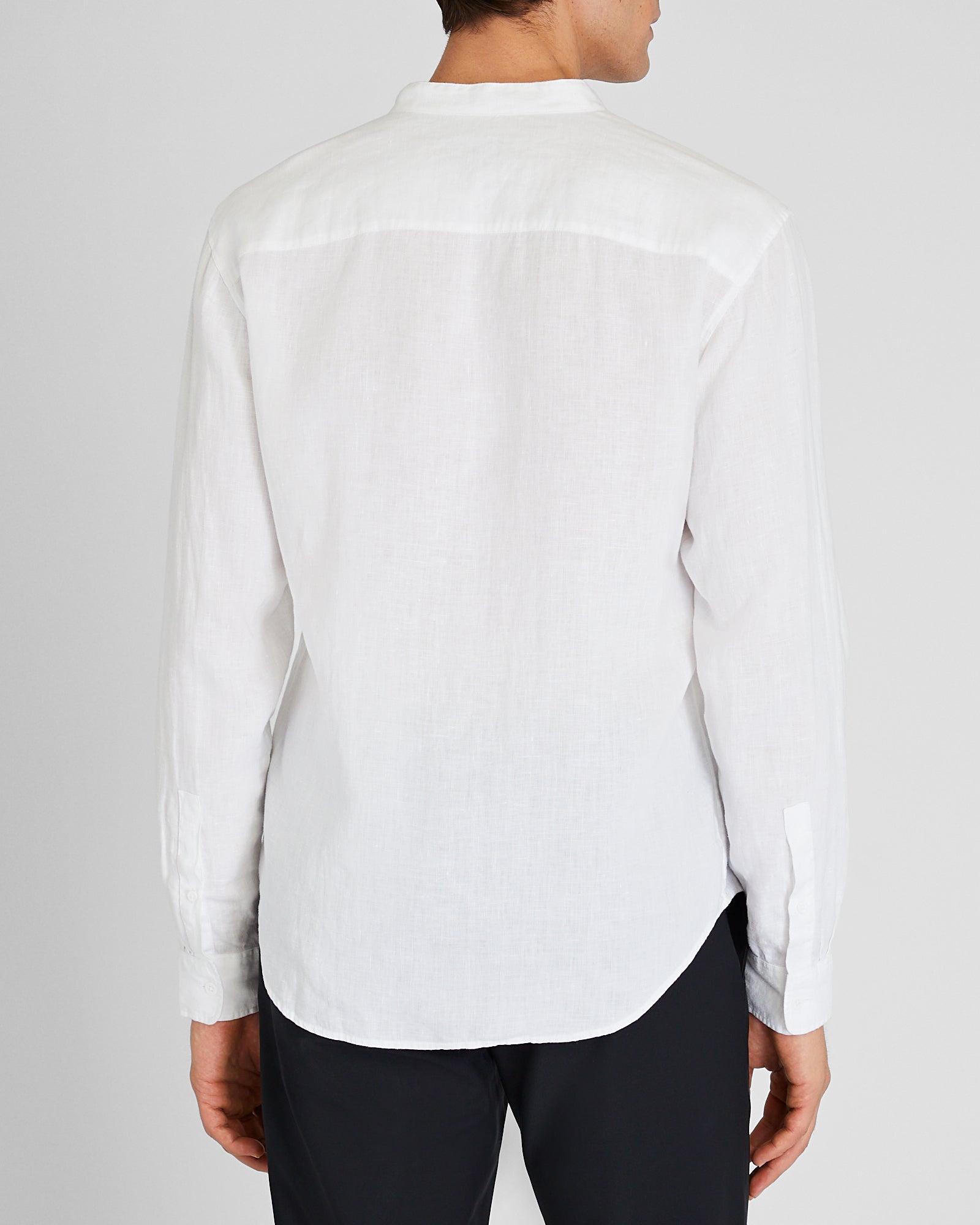 CLUB MONACO - Chemise ajustée en lin à col officier et manches longues - Blanc