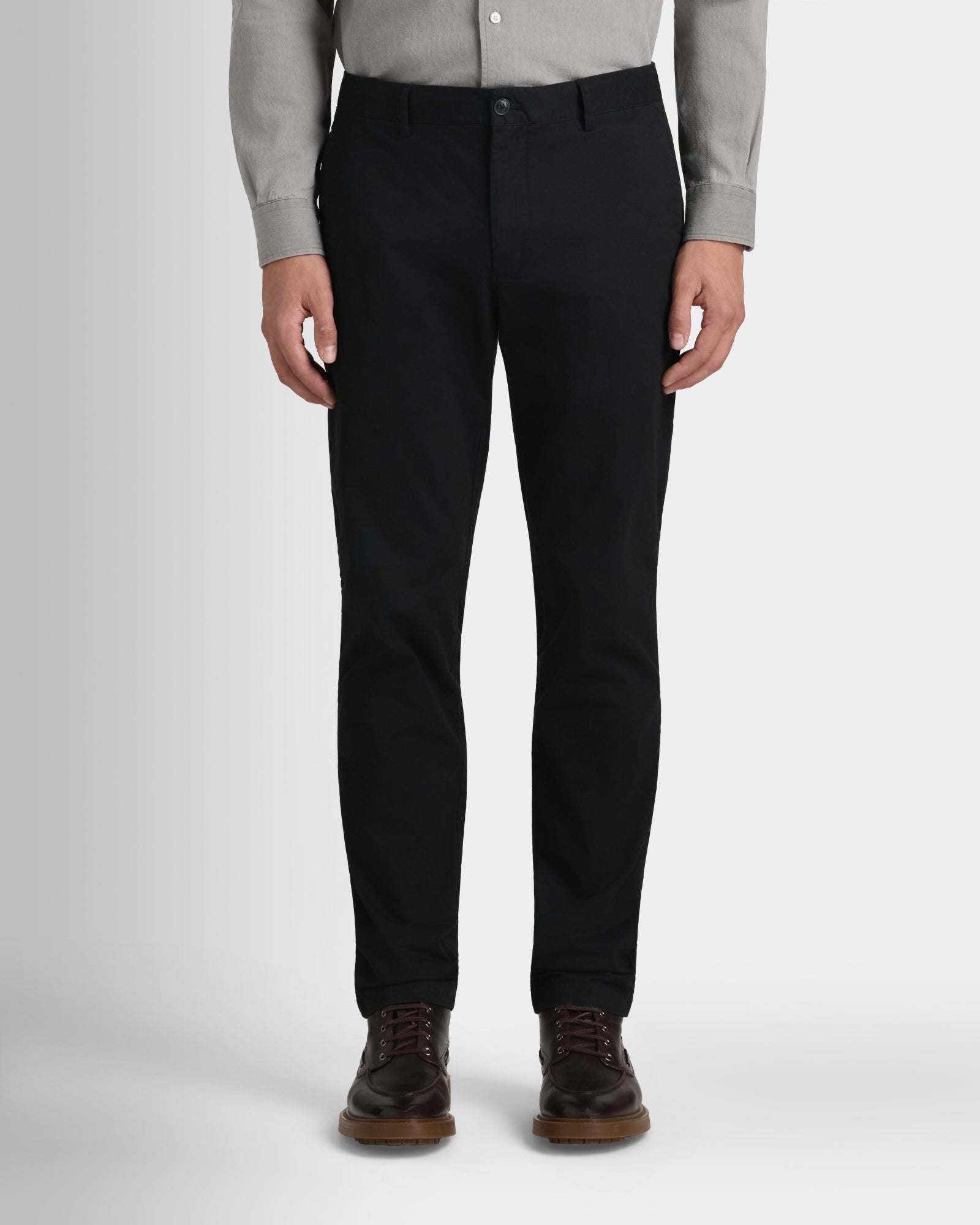 Club Monaco Corp, CA - Connor Chino - Black Base