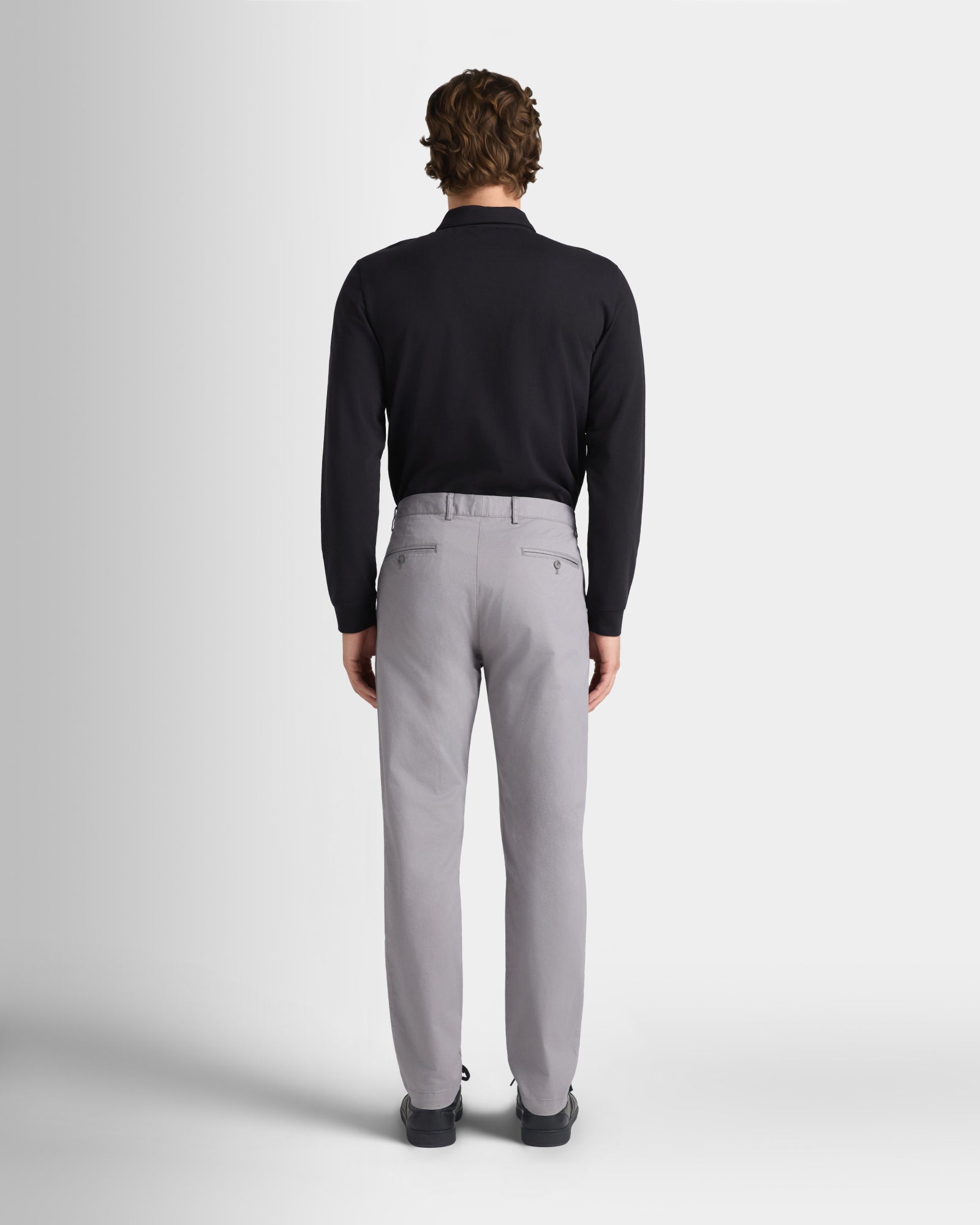 Club Monaco Corp, CA - Chino Connor - Gris Clair