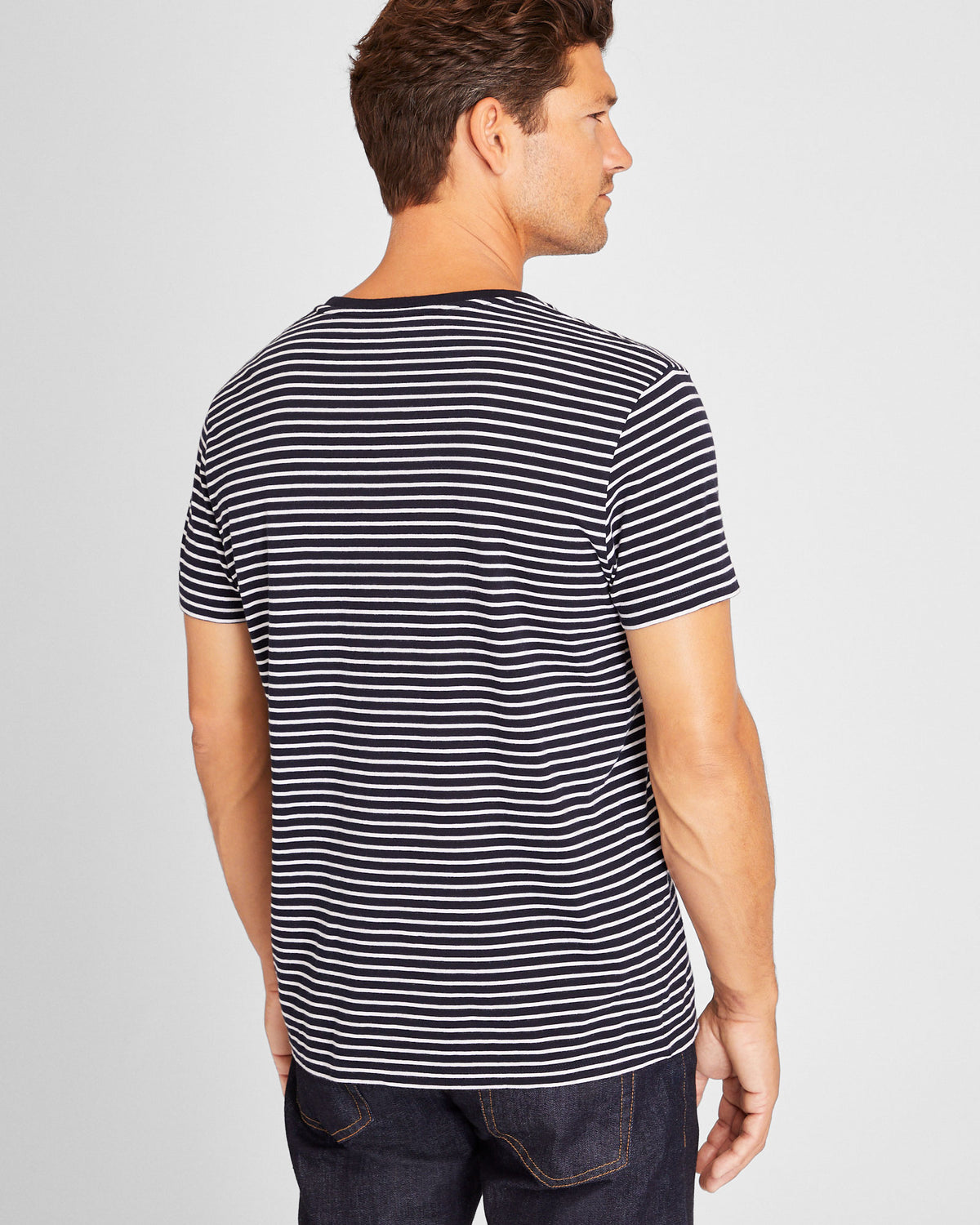 Club Monaco - T-shirt à poche Williams - Rayures Bleues Et Blanches
