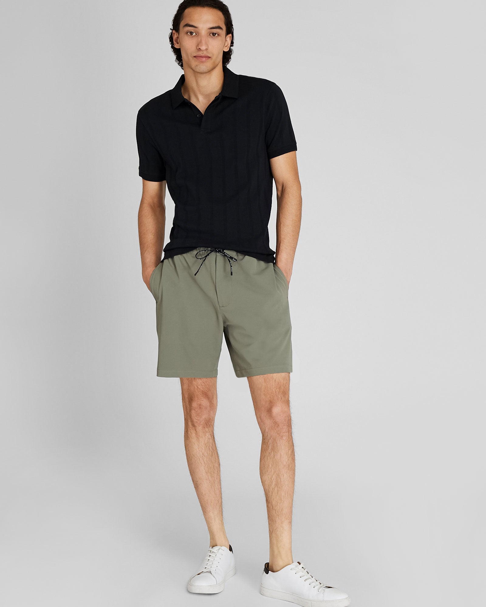CLUB MONACO - Short de sport - Olive poussiéreuse