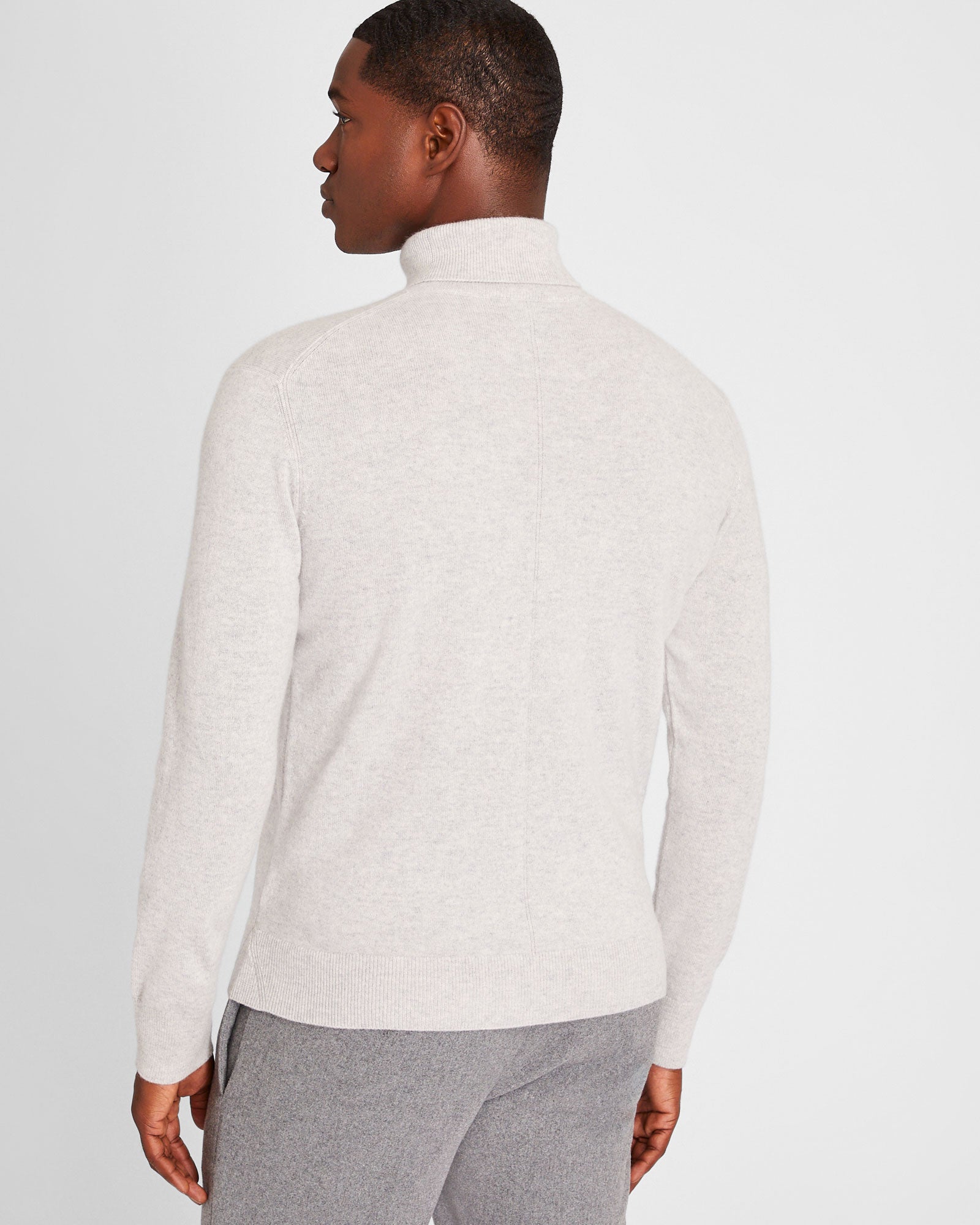CLUB MONACO - Cashmere Turtleneck - Light Heather Grey