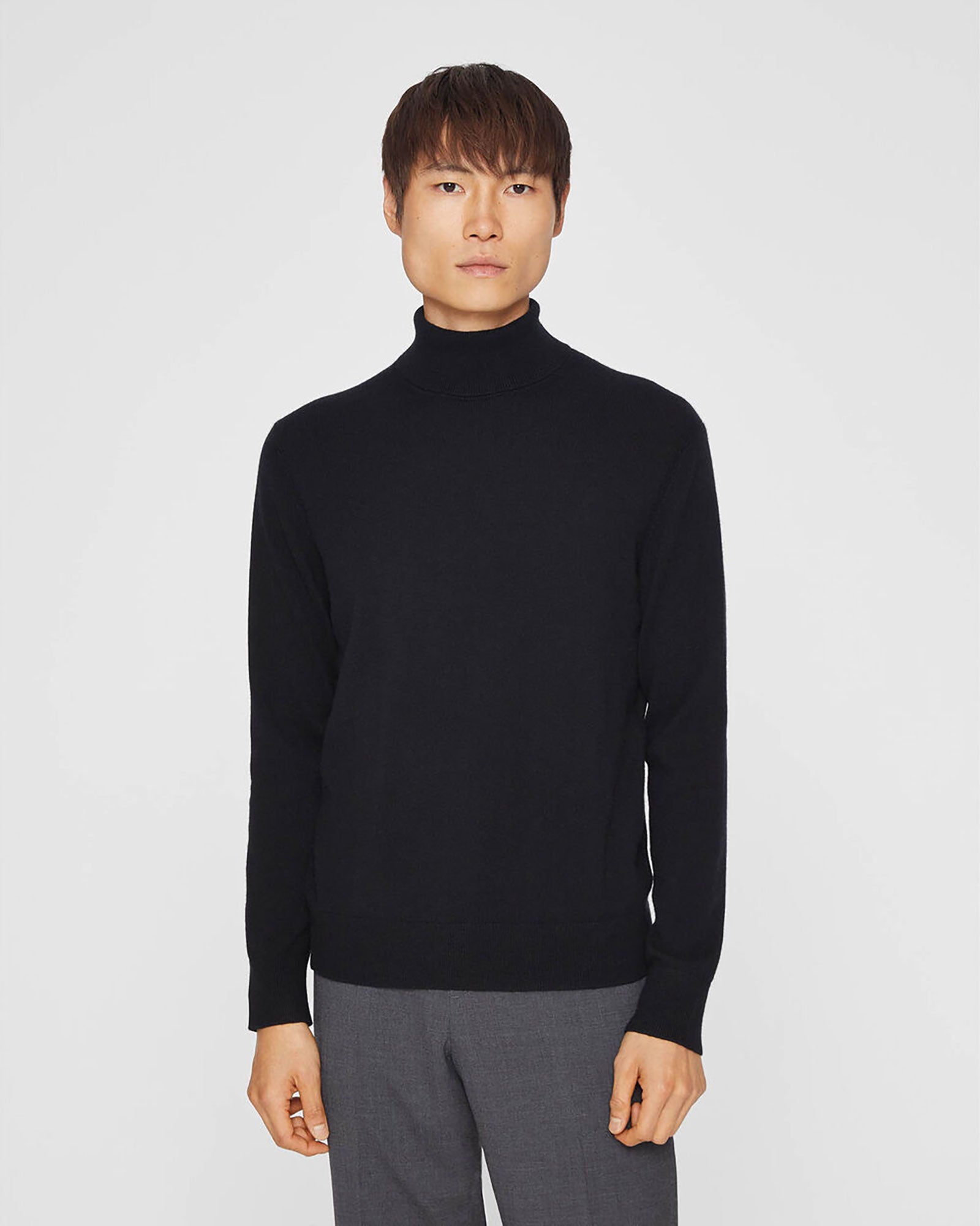 CLUB MONACO - Cashmere Turtleneck - Black
