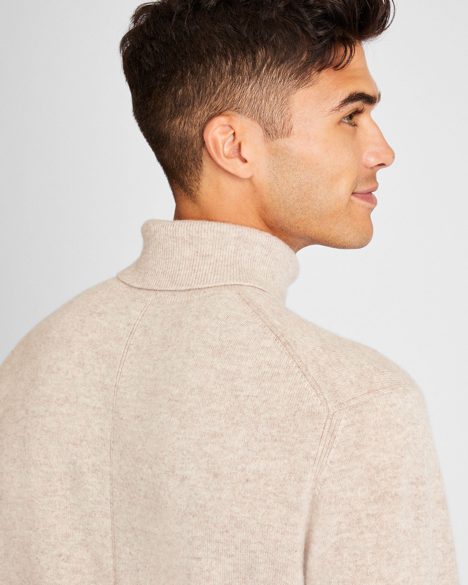 CLUB MONACO - Cashmere Turtleneck - Latte