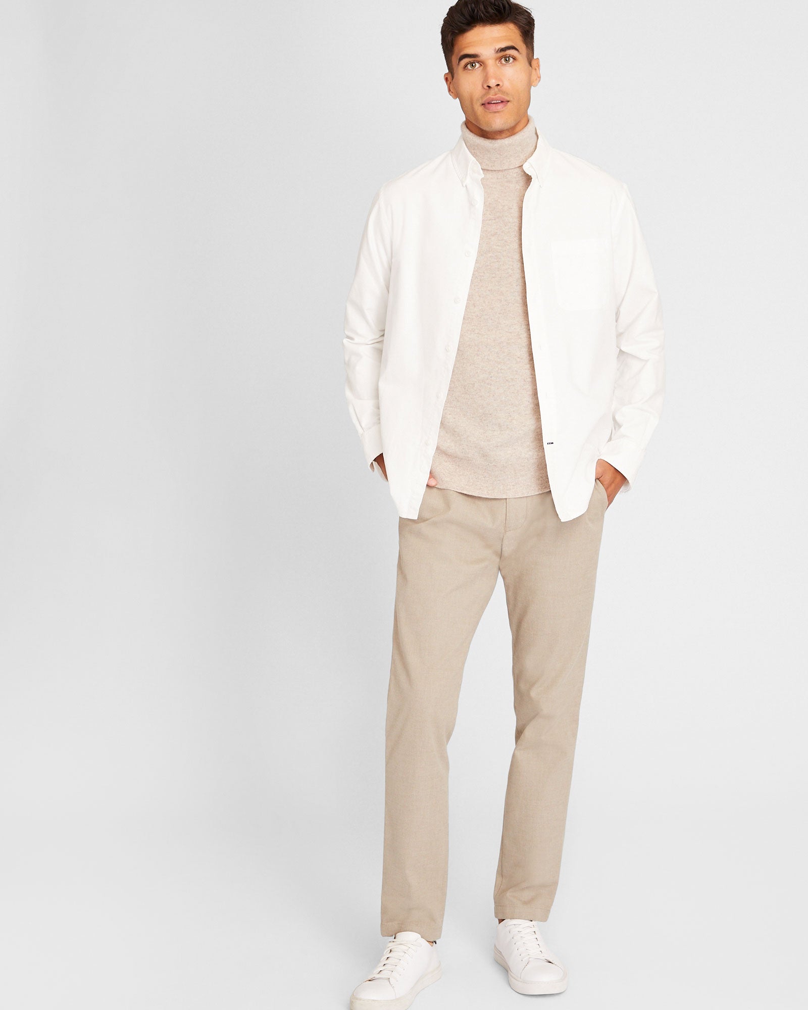 CLUB MONACO - Cashmere Turtleneck - Latte