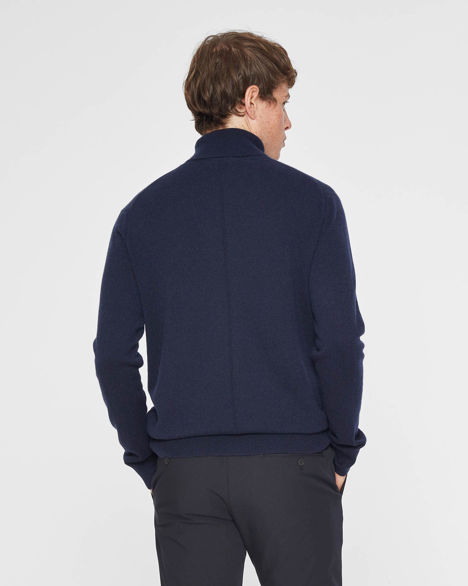 CLUB MONACO - Chandail à col roulé en cachemire - Marine