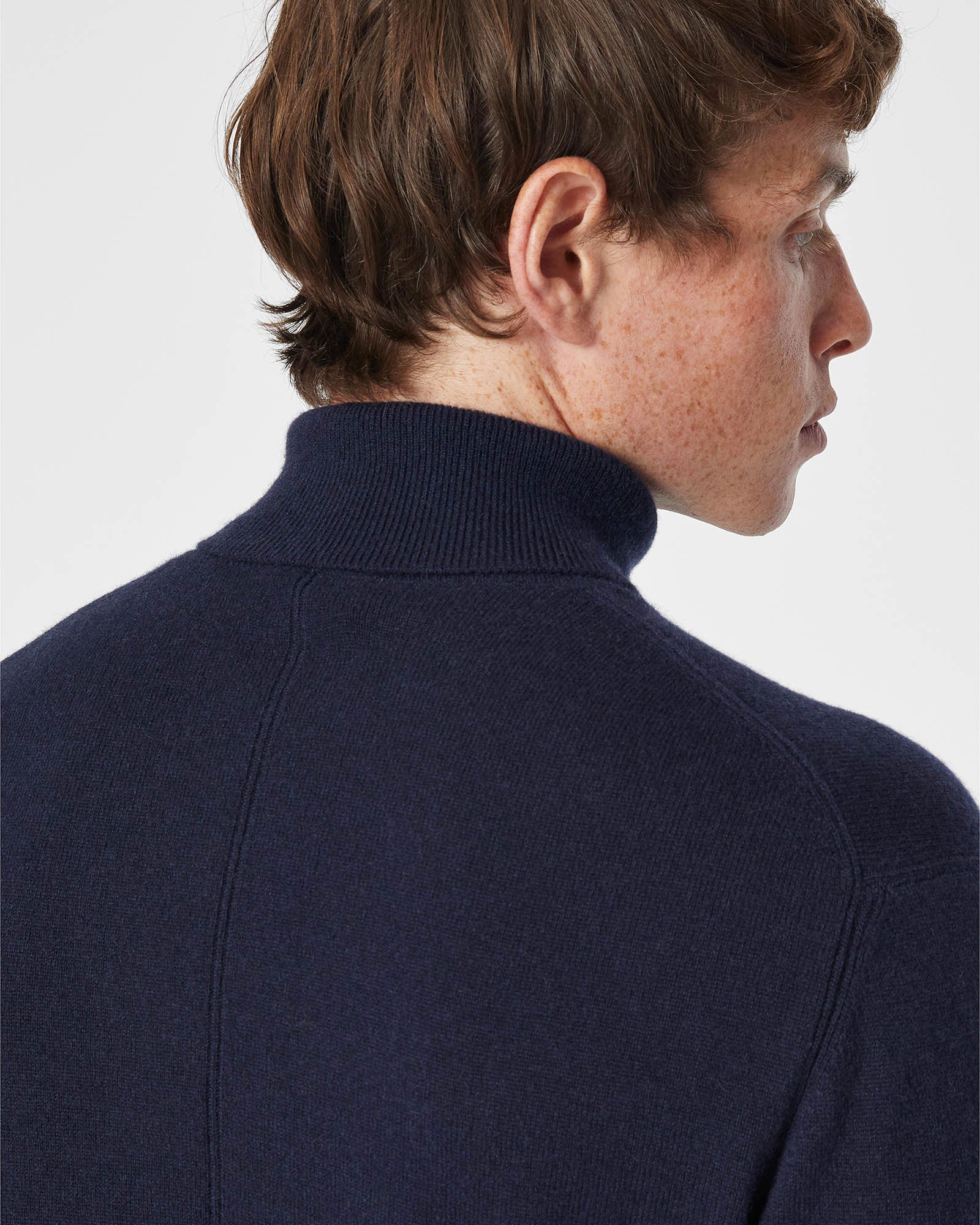 CLUB MONACO - Chandail à col roulé en cachemire - Marine