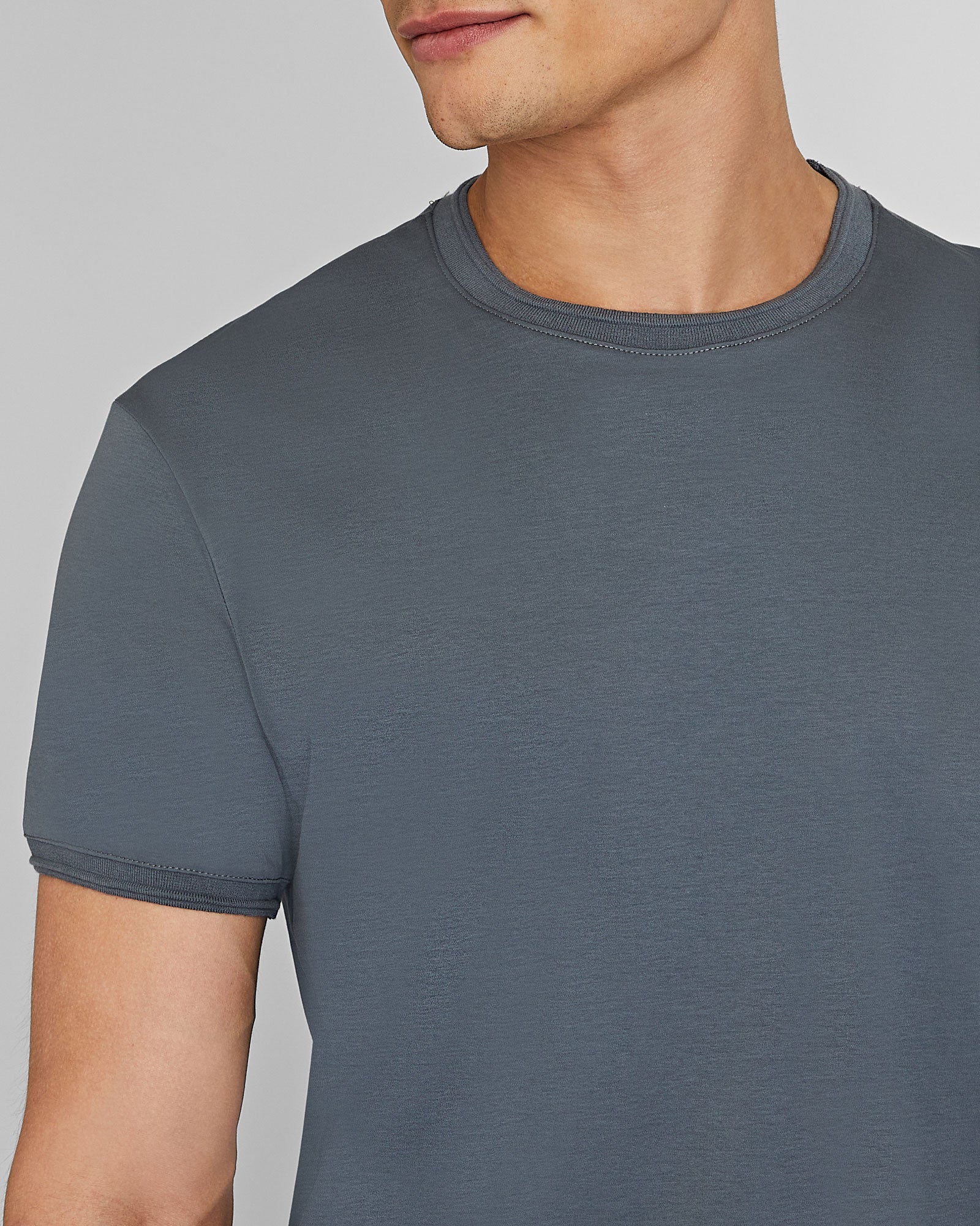 CLUB MONACO - Refined Tee - Grey