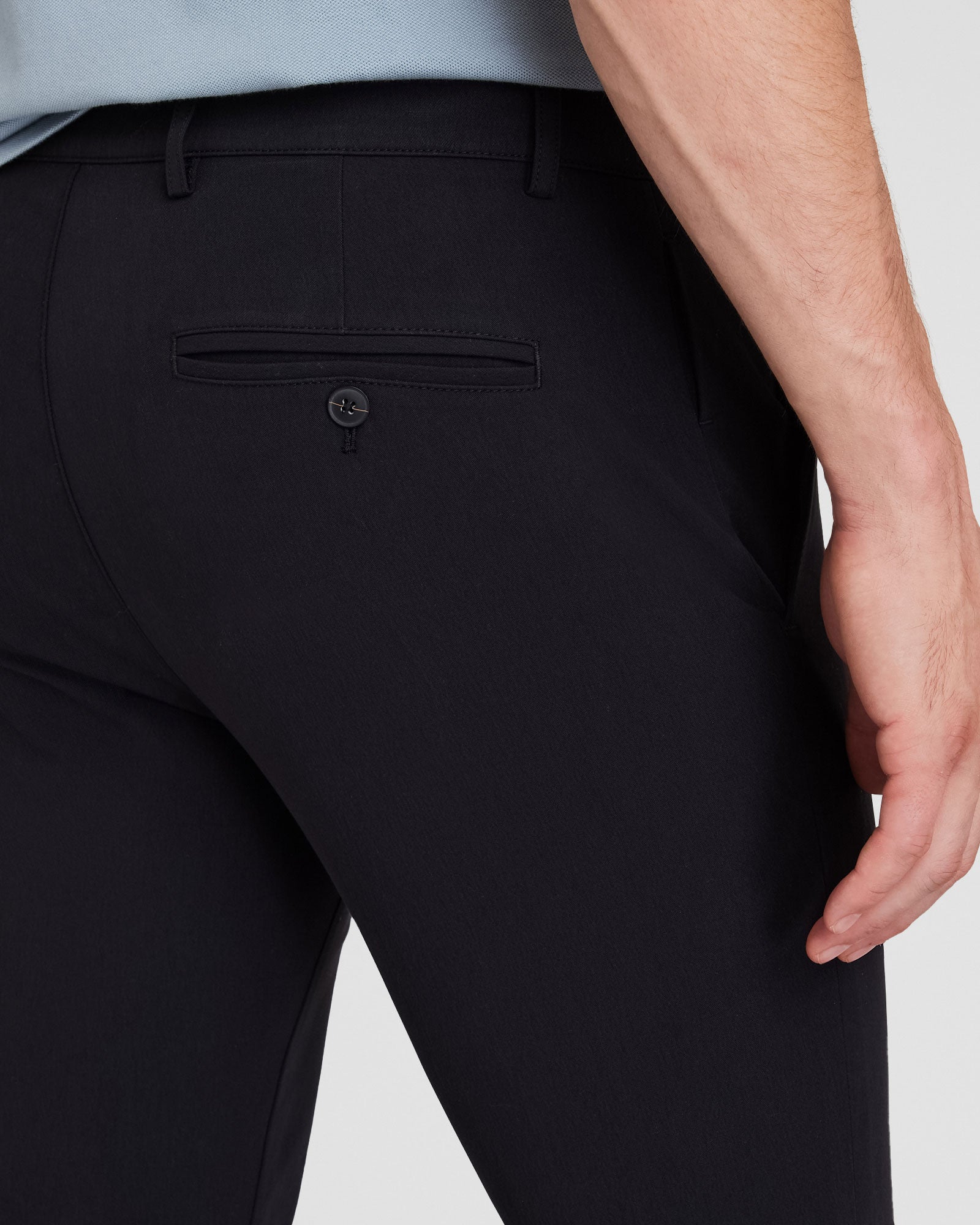 CLUB MONACO - Pantalon technique Connor - Noir