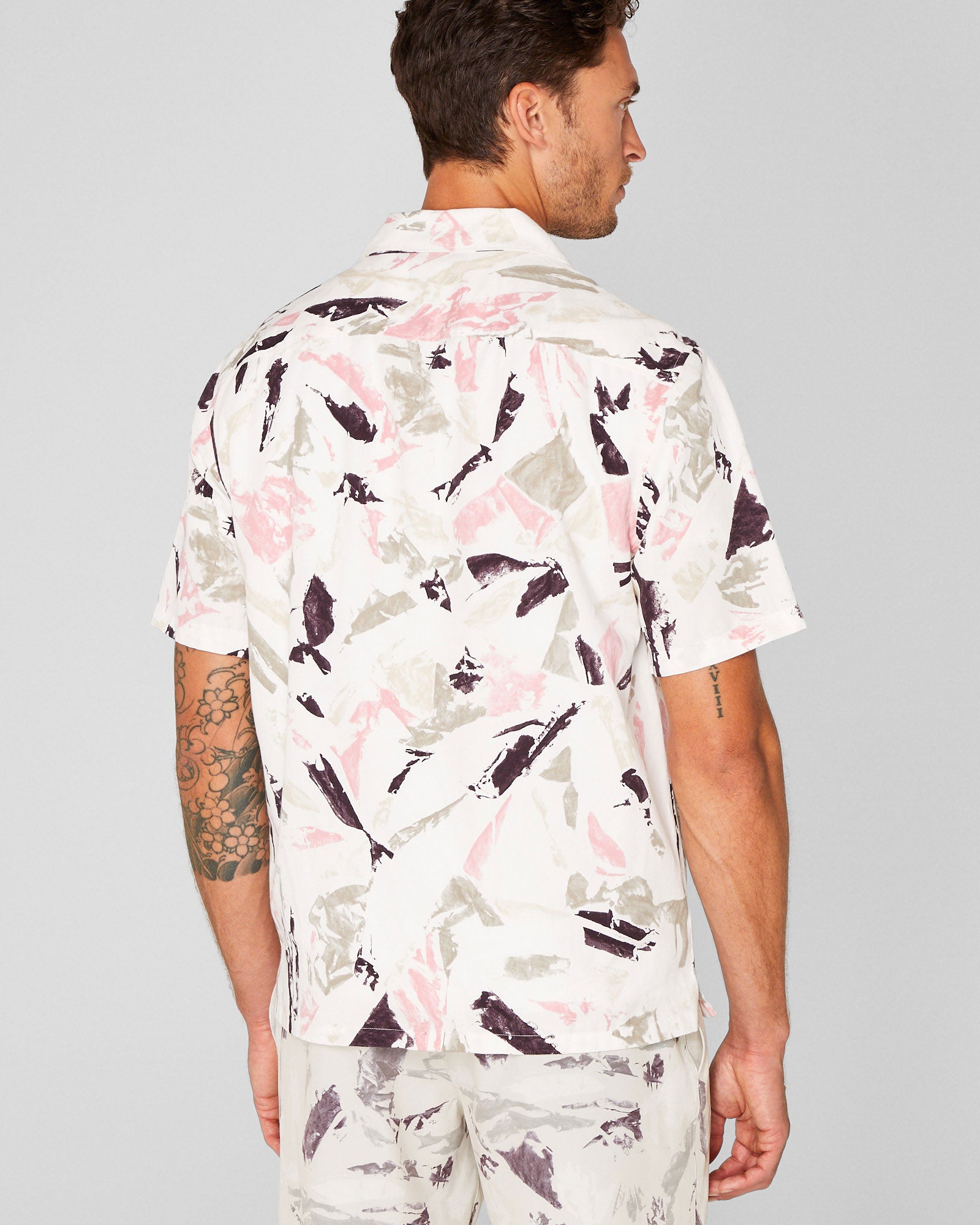 CLUB MONACO - Short Sleeve Camp Collar Block Print Shirt - Pink Mix