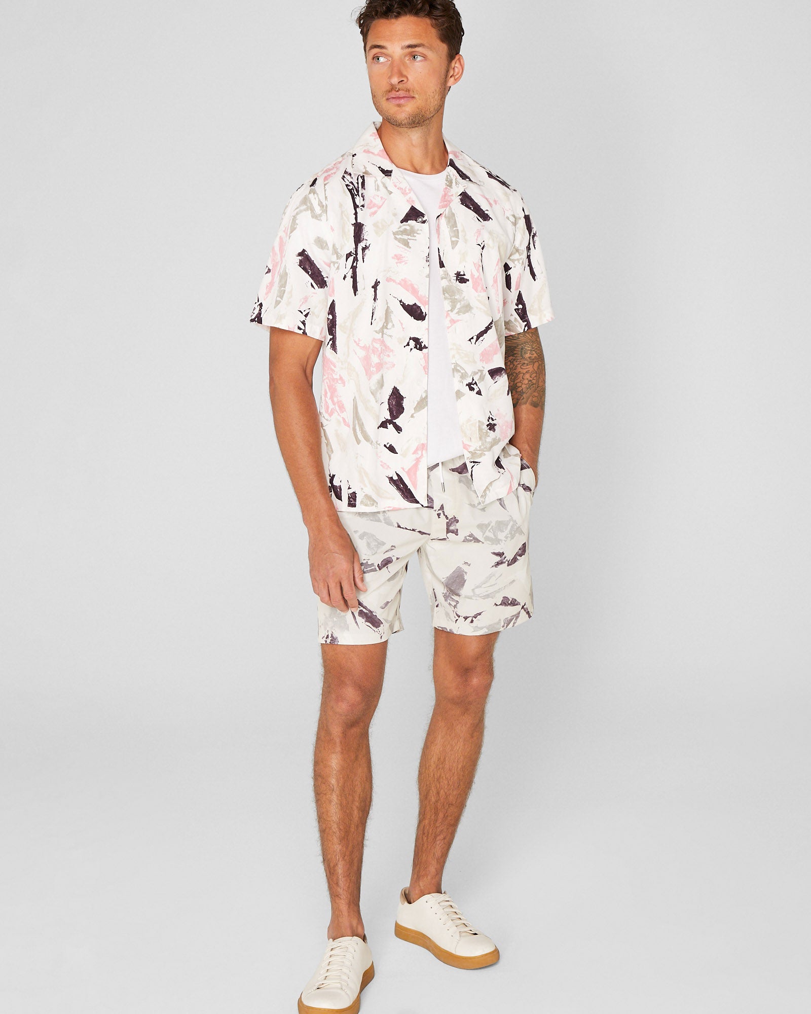 CLUB MONACO - Short Sleeve Camp Collar Block Print Shirt - Pink Mix