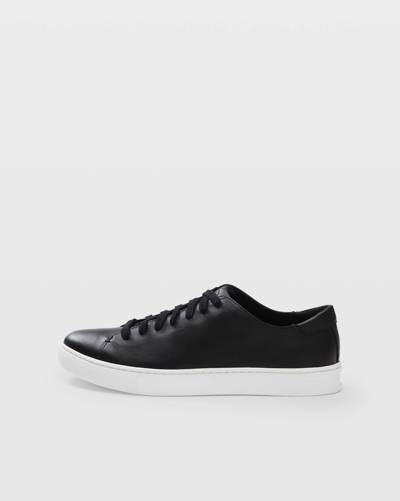 Men's Black Club Monaco Leather Sneaker | Club Monaco CA